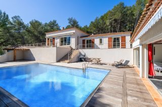 maison 6 Pièces en vente sur ROQUEFORT LA BEDOULE (13830)