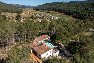 maison 6 Pièces en vente sur ROQUEFORT LA BEDOULE (13830)