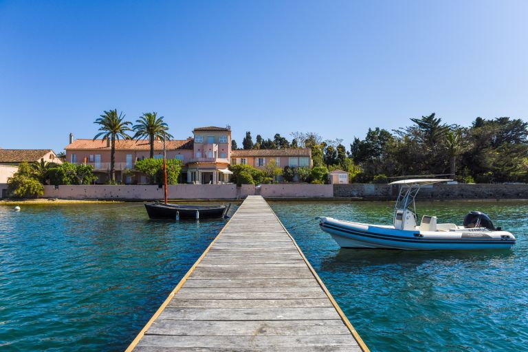 apartment 3 Rooms for sale on PORQUEROLLES (83400)