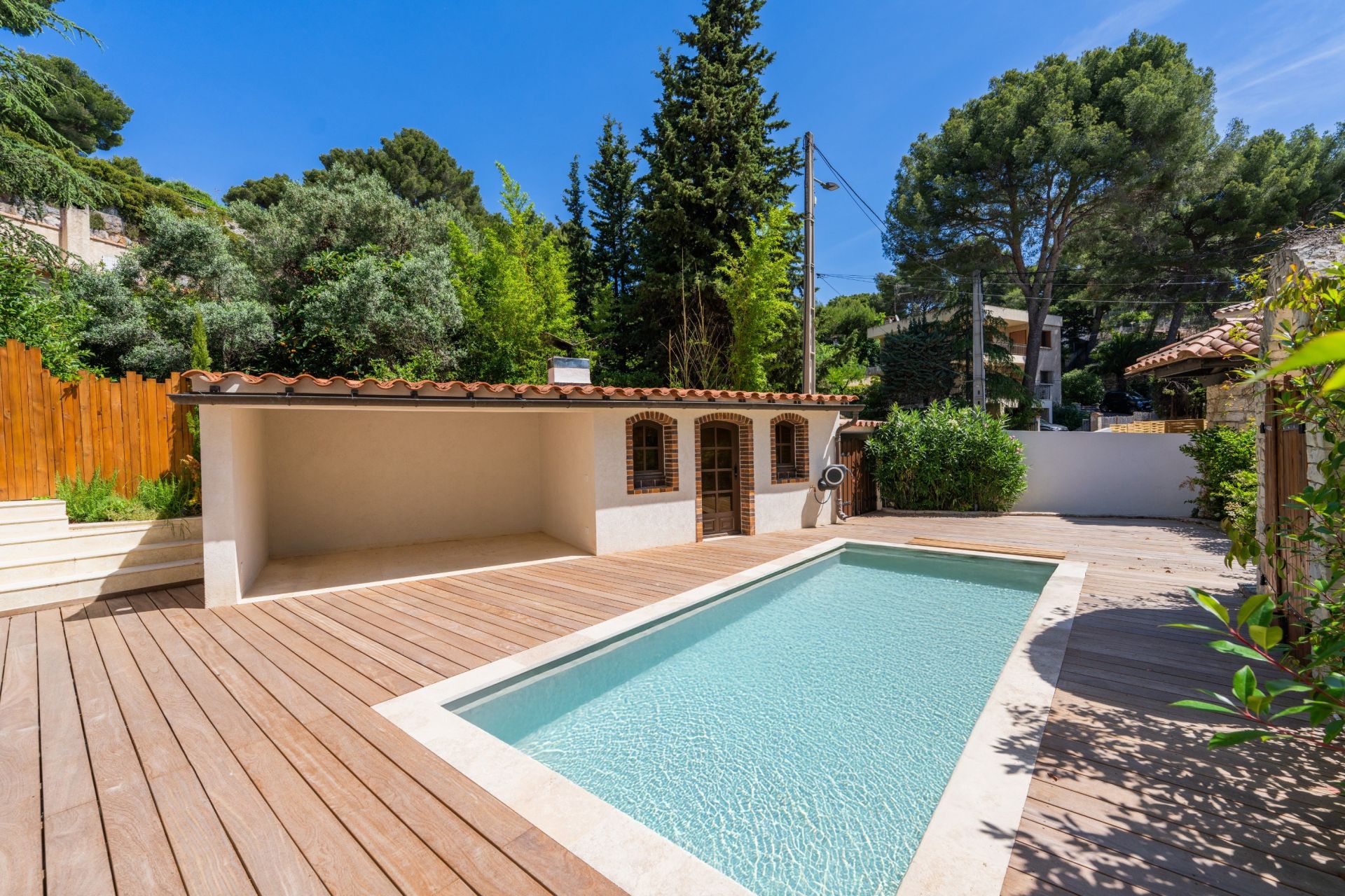 maison 6 Pièces en vente sur CASSIS (13260)