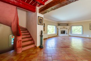 house 6 Rooms for sale on AURIOL (13390)