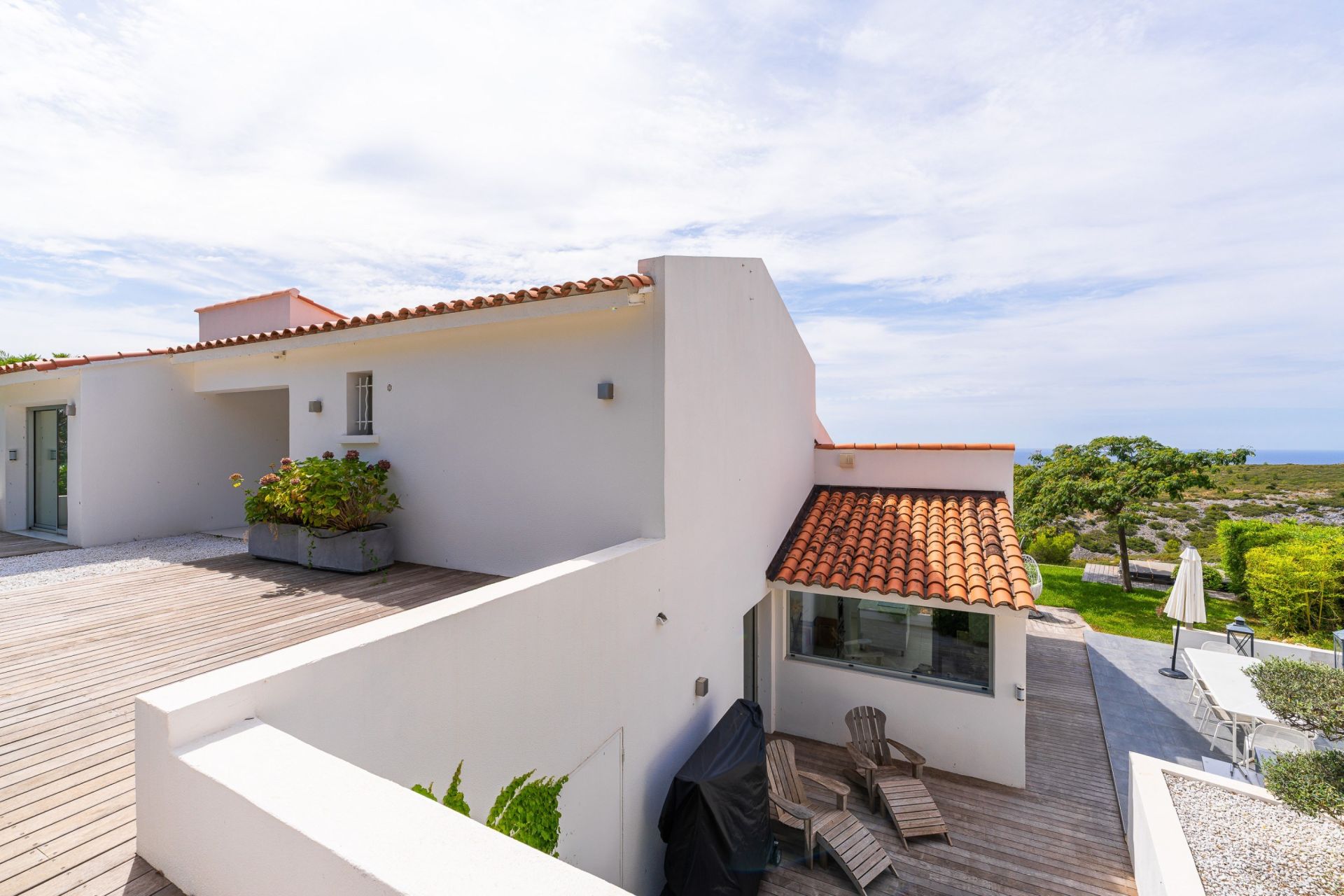 house 8 Rooms for sale on CASSIS (13260)