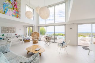 house 8 Rooms for sale on CASSIS (13260)