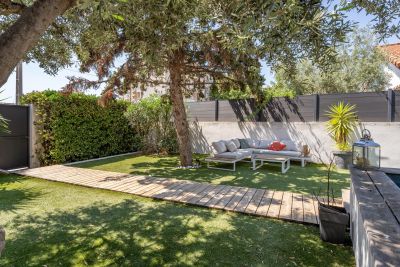 architect's house 4 Rooms for sale on MARSEILLE (13009) Sale Architect's house Marseille 9 4 Rooms 118 m²