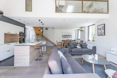 architect's house 4 Rooms for sale on MARSEILLE (13009) Sale Architect's house Marseille 9 4 Rooms 118 m²