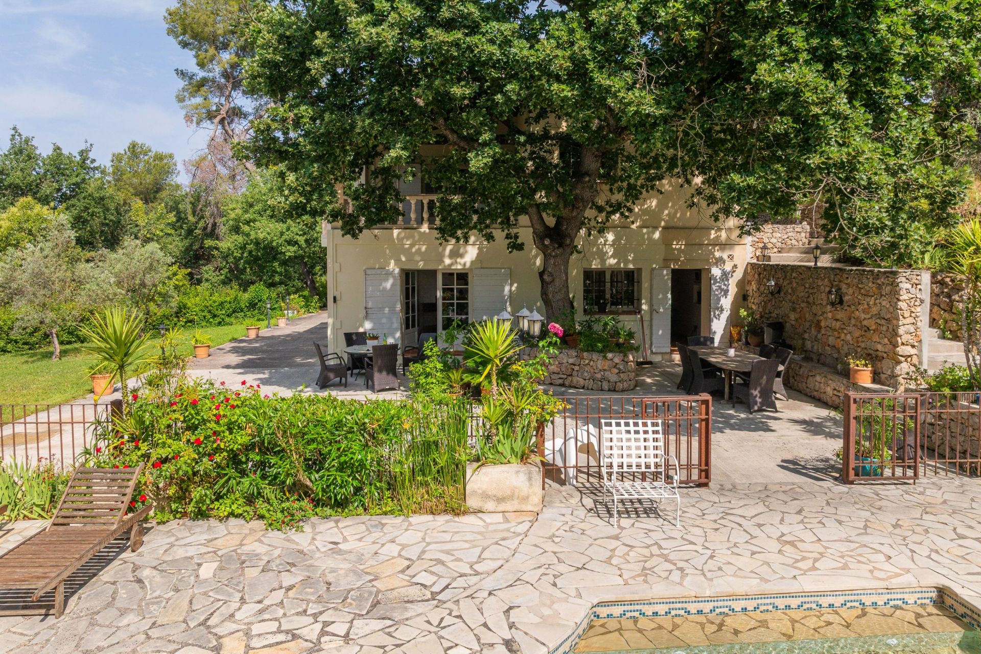 house 7 Rooms for sale on MARSEILLE (13011)