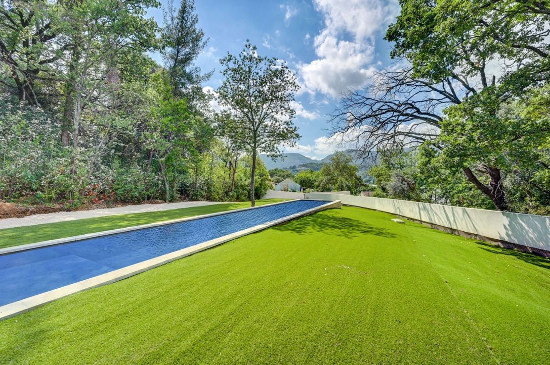 maison contemporaine 5 Pièces en location sur ROQUEVAIRE (13360)