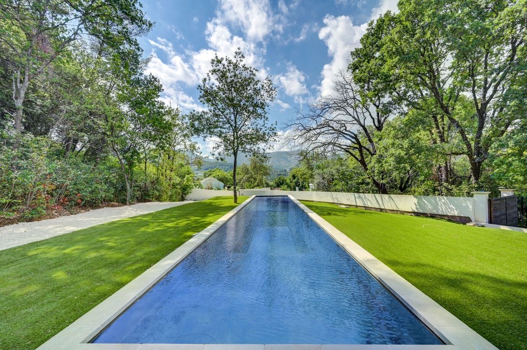 maison contemporaine 5 Pièces en location sur ROQUEVAIRE (13360)