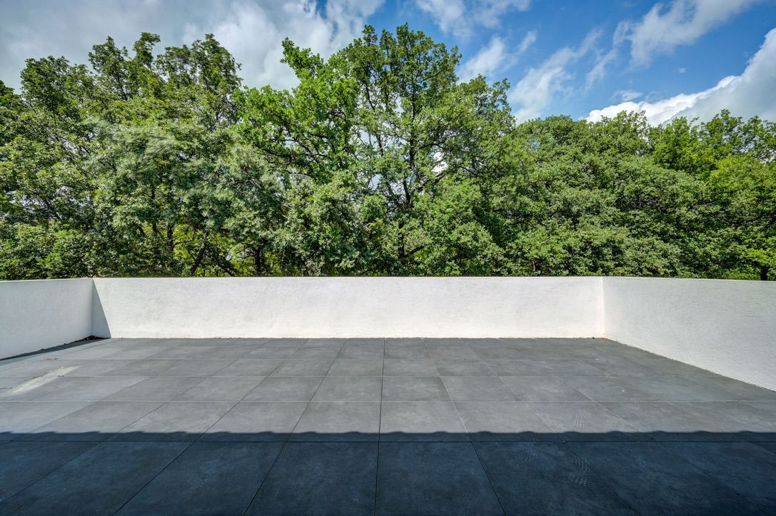 maison contemporaine 5 Pièces en location sur ROQUEVAIRE (13360)