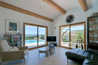 house 5 Rooms for sale on LA CIOTAT (13600)
