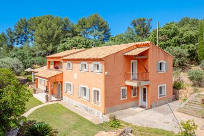 house 8 Rooms for sale on AUBAGNE (13400) Sale House Aubagne 8 Rooms 260 m²