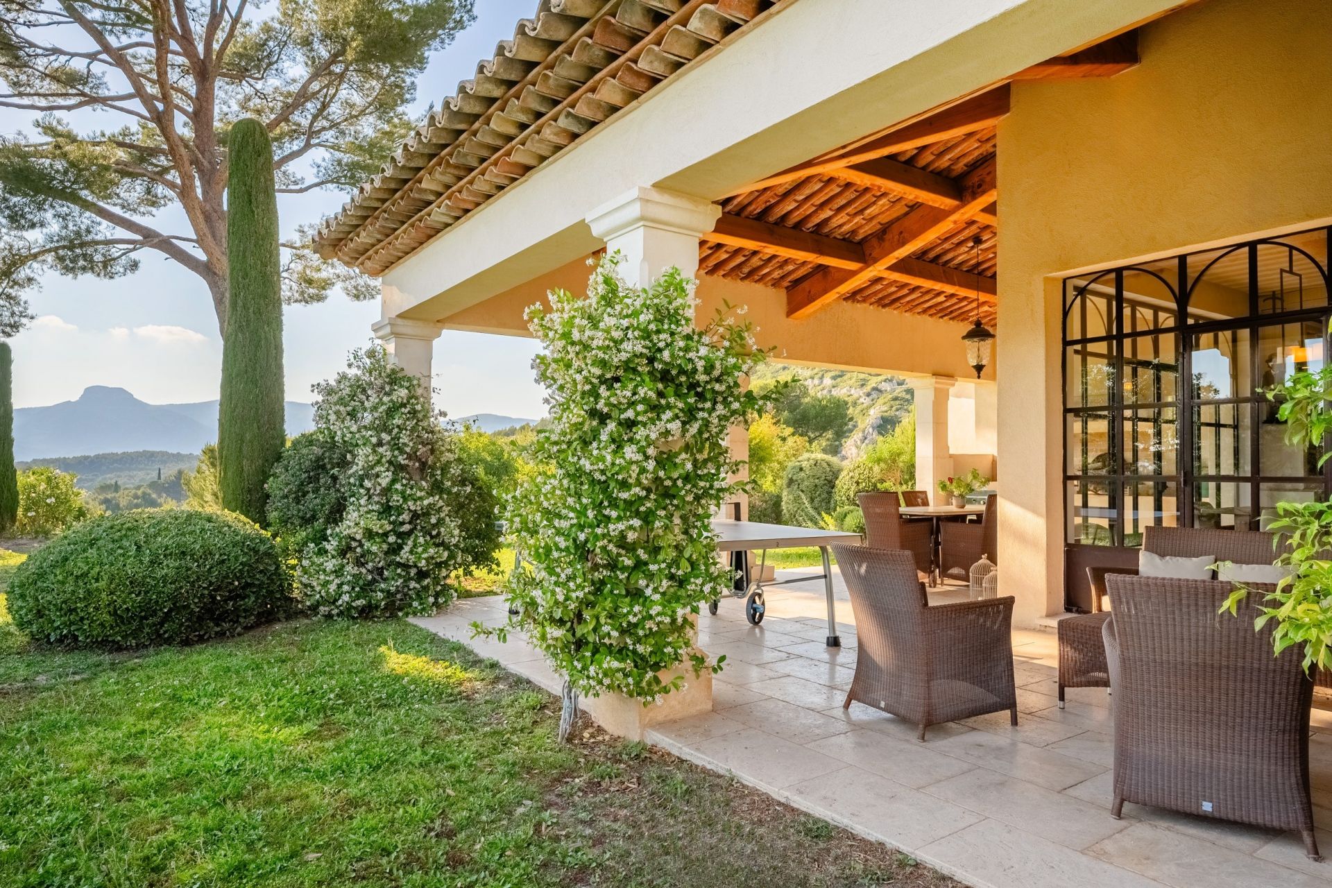 house 7 Rooms for sale on GEMENOS (13420)