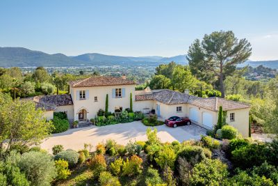 Vente Maison Gémenos 7 Pièces 225 m²