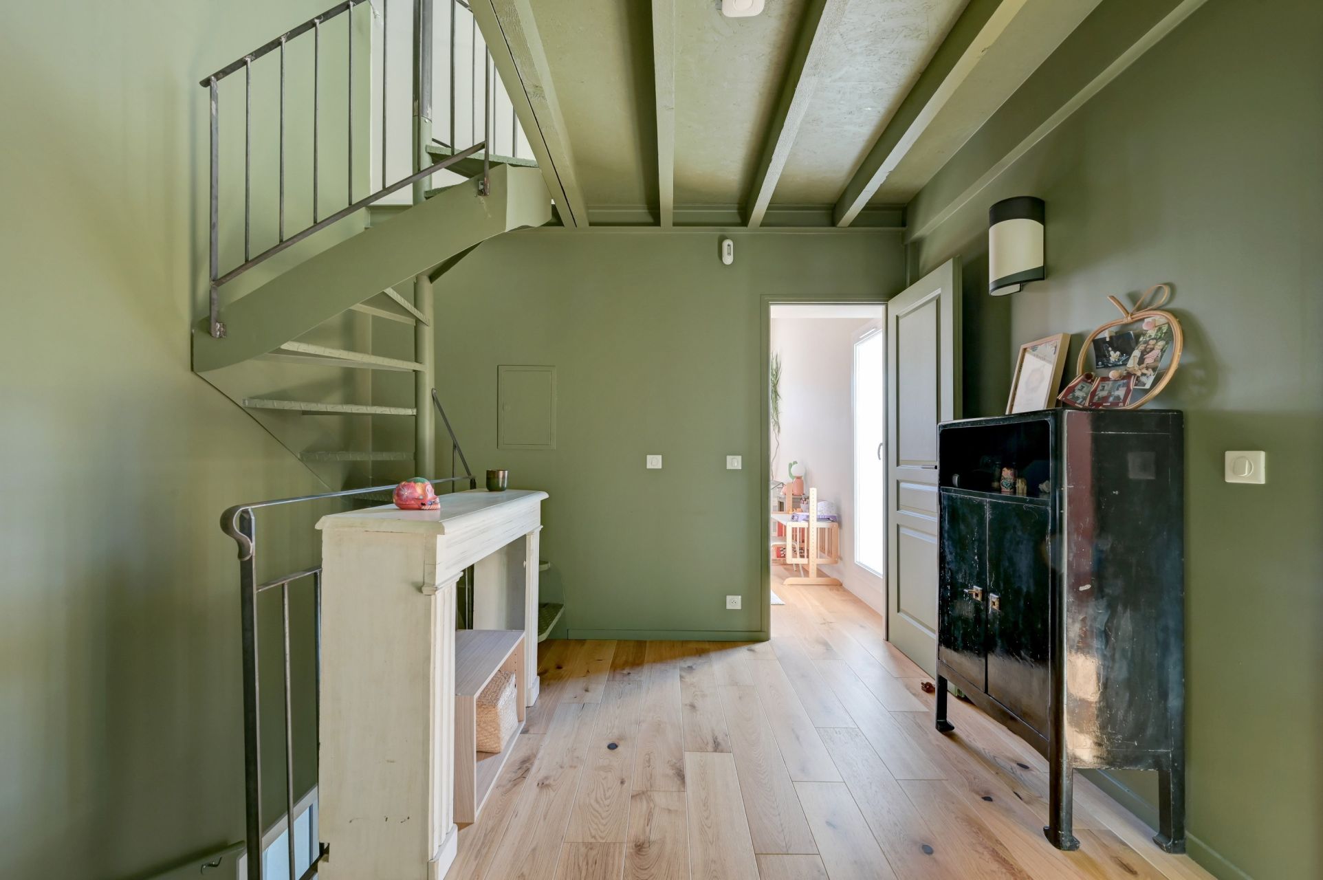 house 7 Rooms for sale on CASSIS (13260)