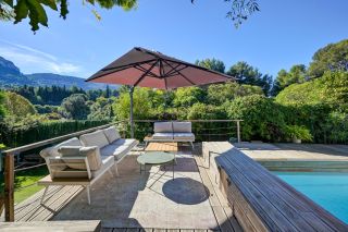 house 7 Rooms for sale on CASSIS (13260)