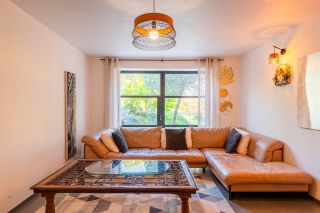 traditional house 8 Rooms for sale on MIMET (13105)