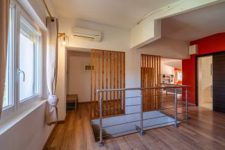 traditional house 8 Rooms for sale on MIMET (13105)