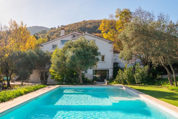 Sale Traditional house Mimet 8 Rooms 350 m²