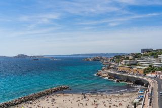 mansion 10 Rooms for sale on MARSEILLE (13007)