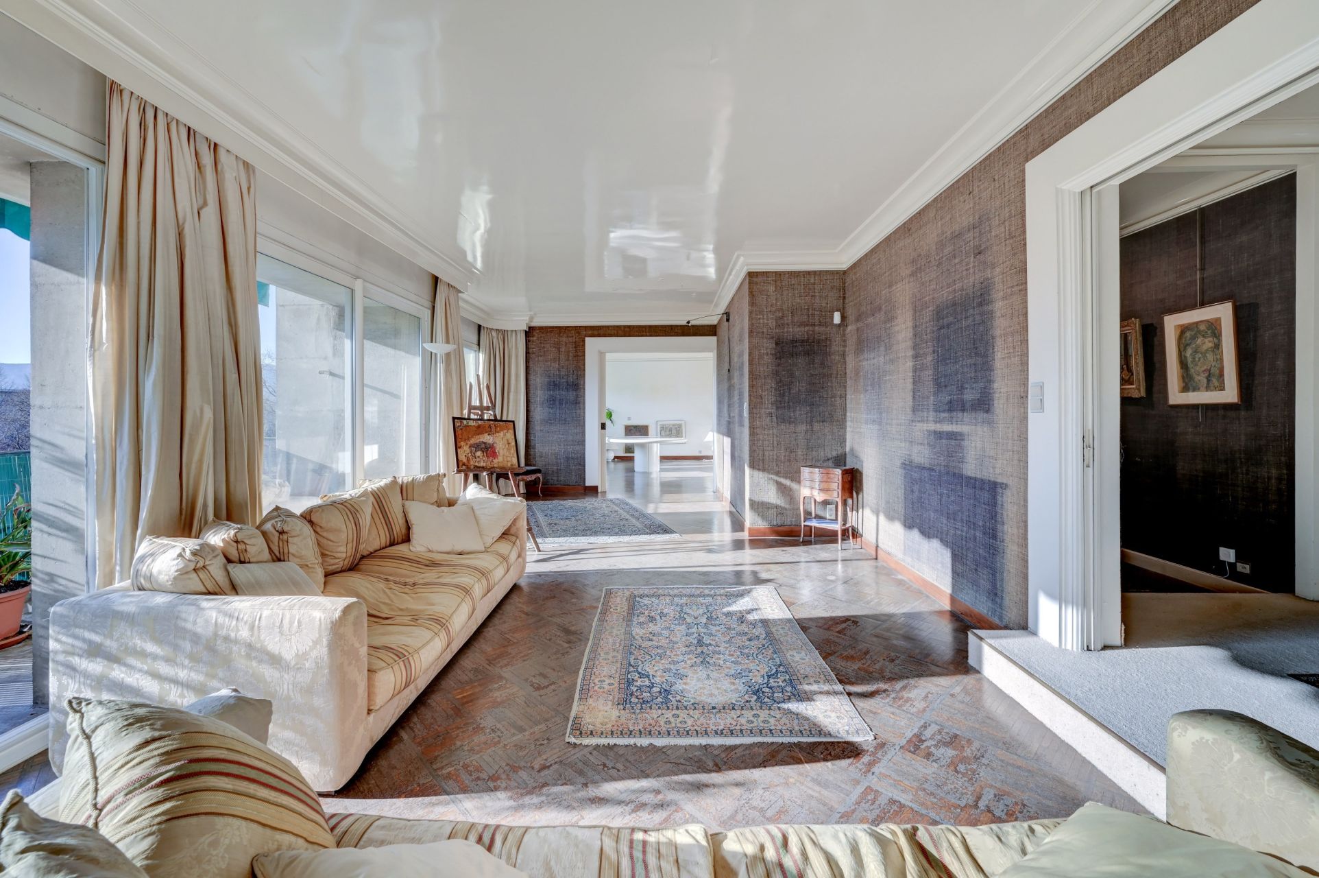 apartment 7 Rooms for sale on MARSEILLE (13008)