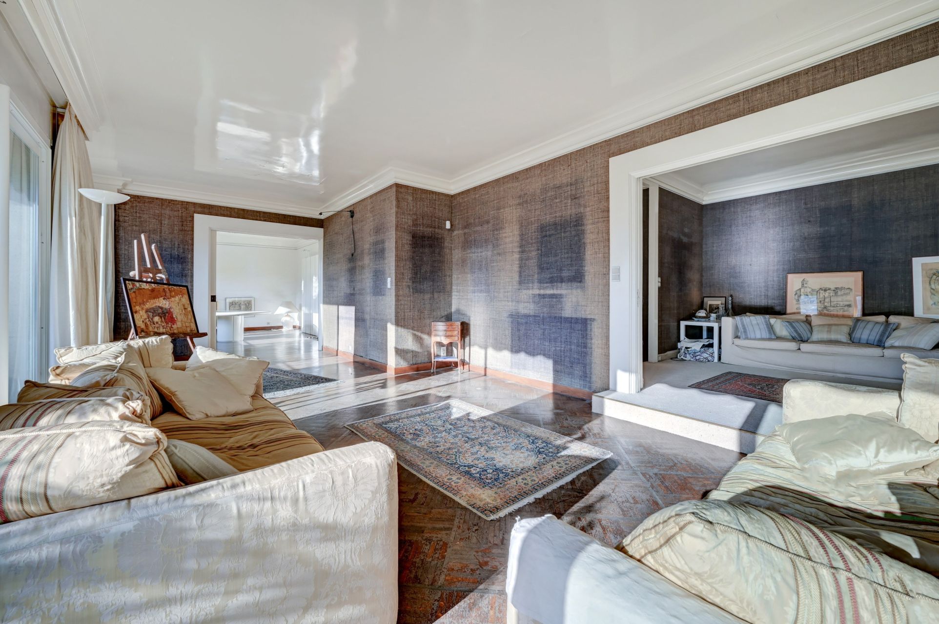 apartment 7 Rooms for sale on MARSEILLE (13008)