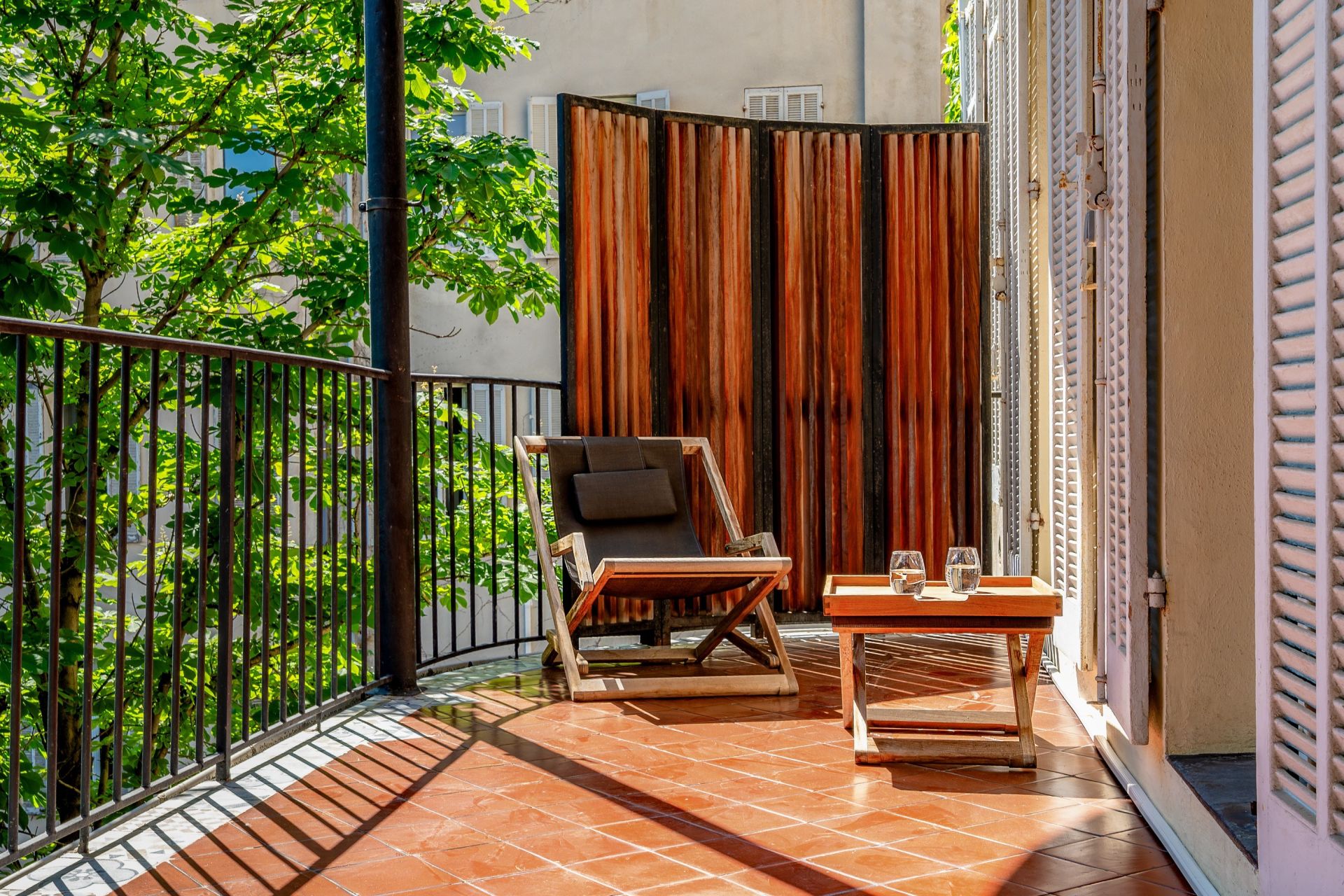 apartment 5 Rooms for sale on MARSEILLE (13008)