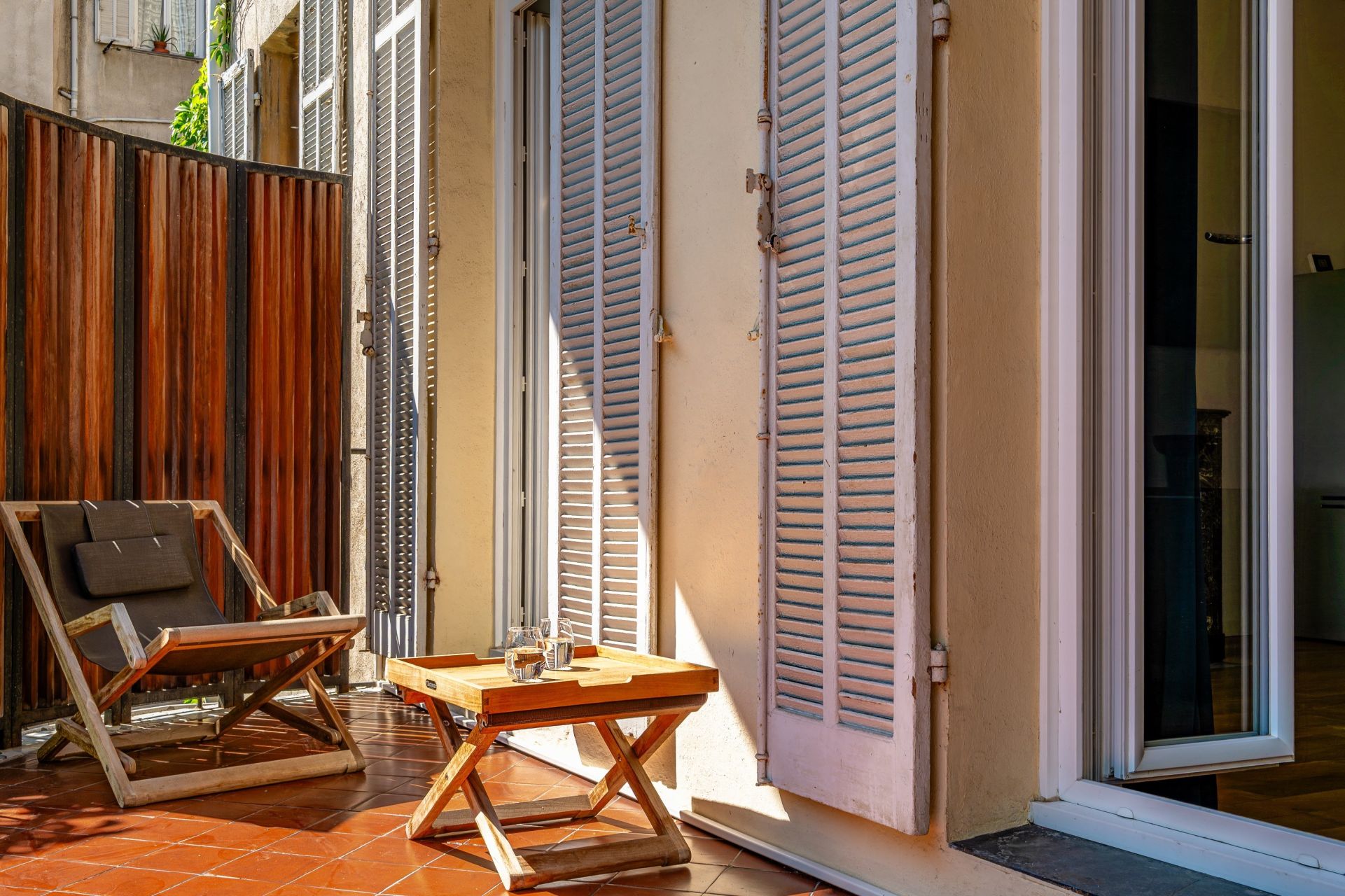 apartment 5 Rooms for sale on MARSEILLE (13008)