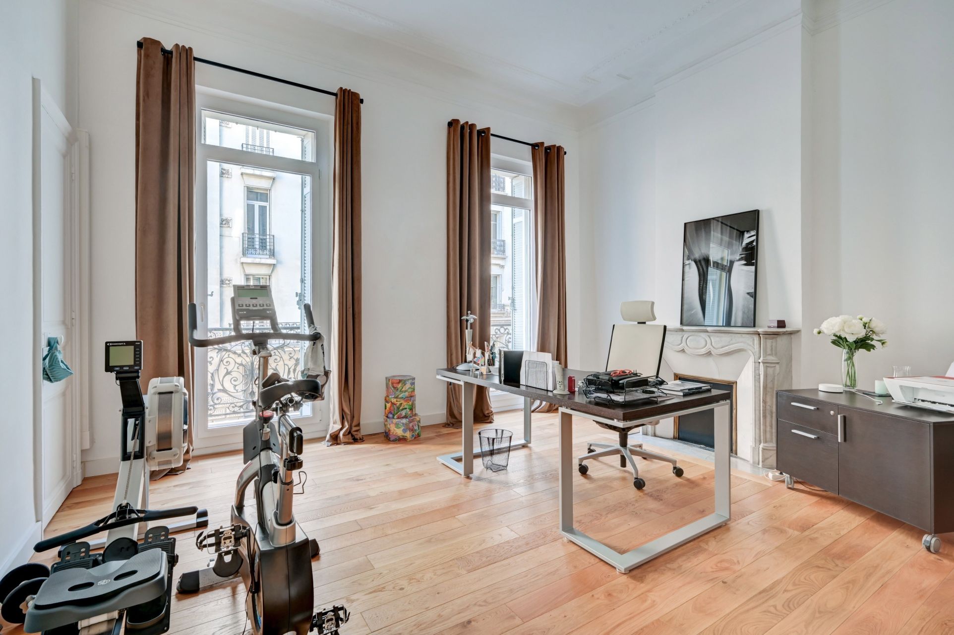 apartment 5 Rooms for sale on MARSEILLE (13008)