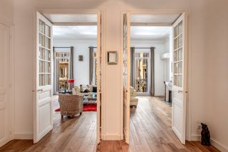 apartment 5 Rooms for sale on MARSEILLE (13008)