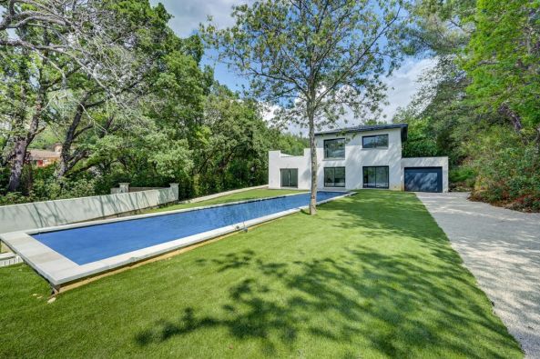 Location Maison contemporaine Roquevaire 5&nbsp;Pièces 174&nbsp;m²