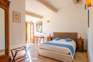 house 20 Rooms for sale on LE CASTELLET (83330)