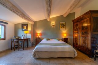 house 20 Rooms for sale on LE CASTELLET (83330)