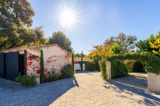 house 20 Rooms for sale on LE CASTELLET (83330)