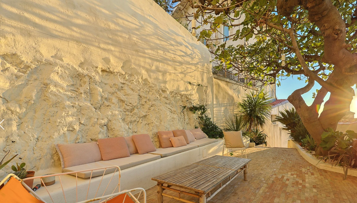 house 5 Rooms for sale on MARSEILLE (13007)