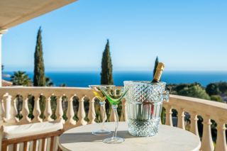 house 10 Rooms for sale on LA CIOTAT (13600)