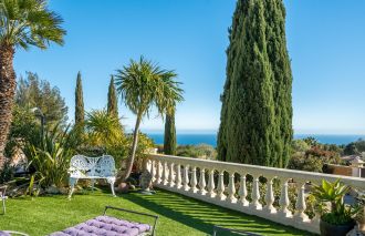 house 10 Rooms for sale on LA CIOTAT (13600)