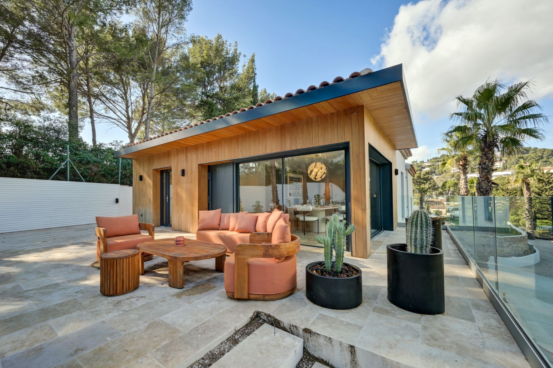 maison 8 Pièces en vente sur CASSIS (13260)