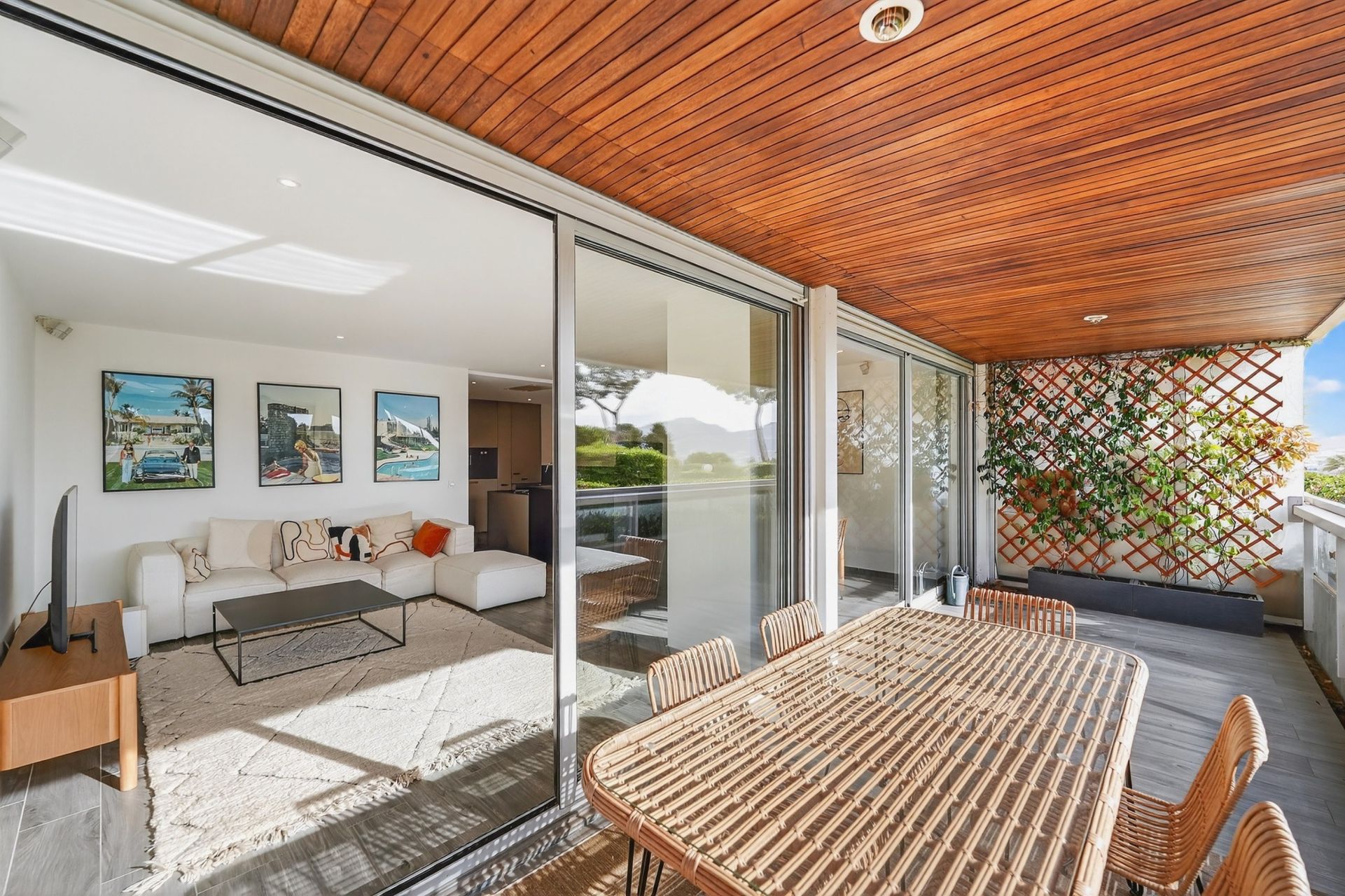 apartment 3 Rooms for rent on MARSEILLE (13008)