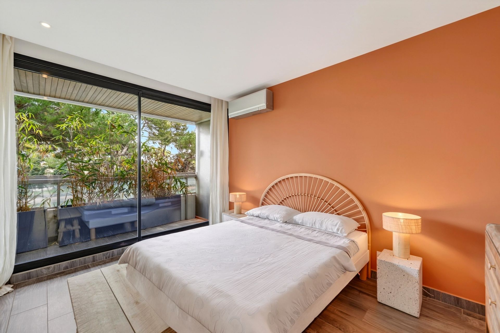 apartment 3 Rooms for rent on MARSEILLE (13008)