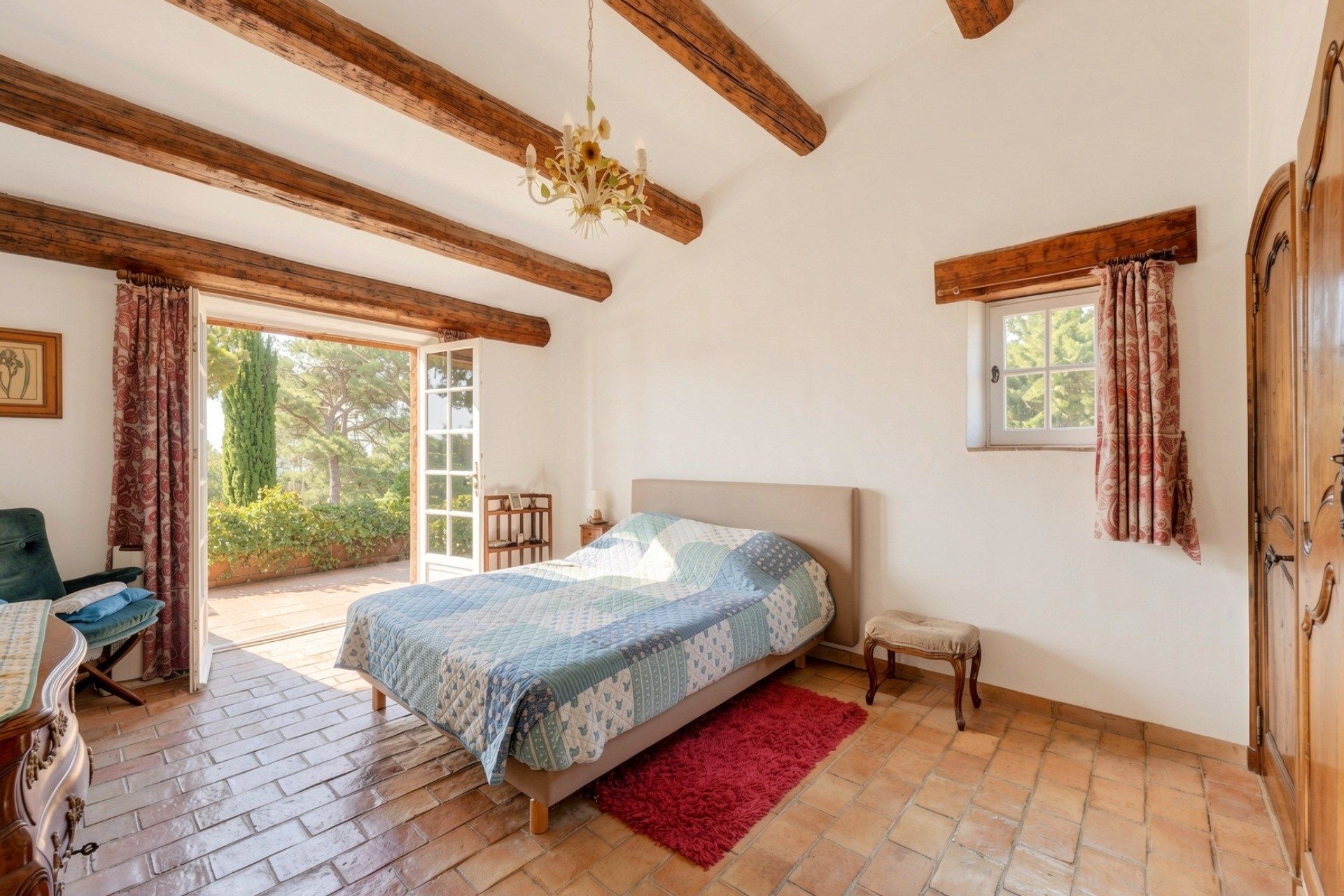 house 6 Rooms for sale on LA CIOTAT (13600)