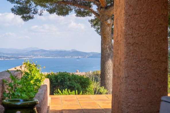 Sale House La Ciotat 6&nbsp;Rooms 180&nbsp;m²
