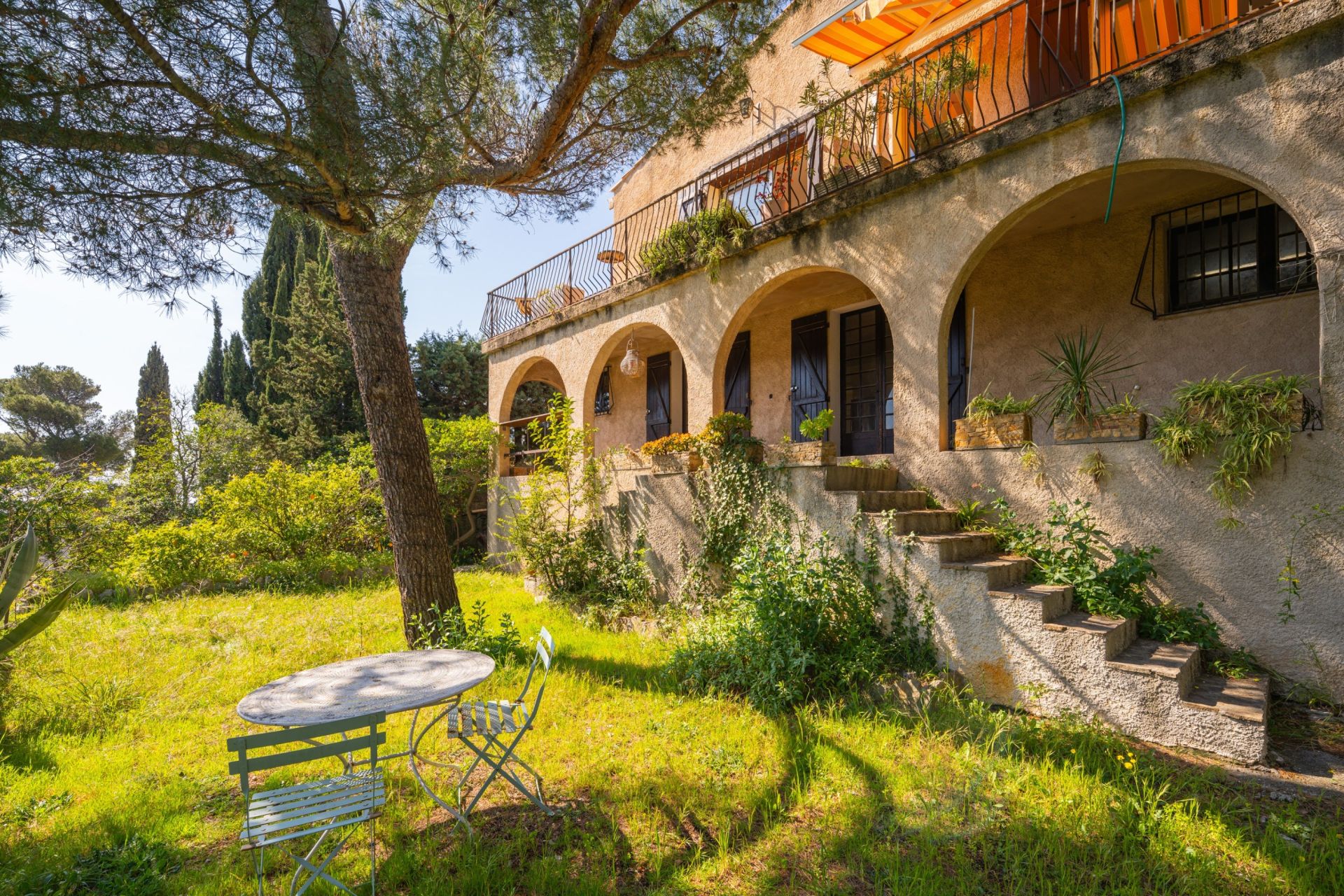 maison 5 Pièces en vente sur CASSIS (13260)