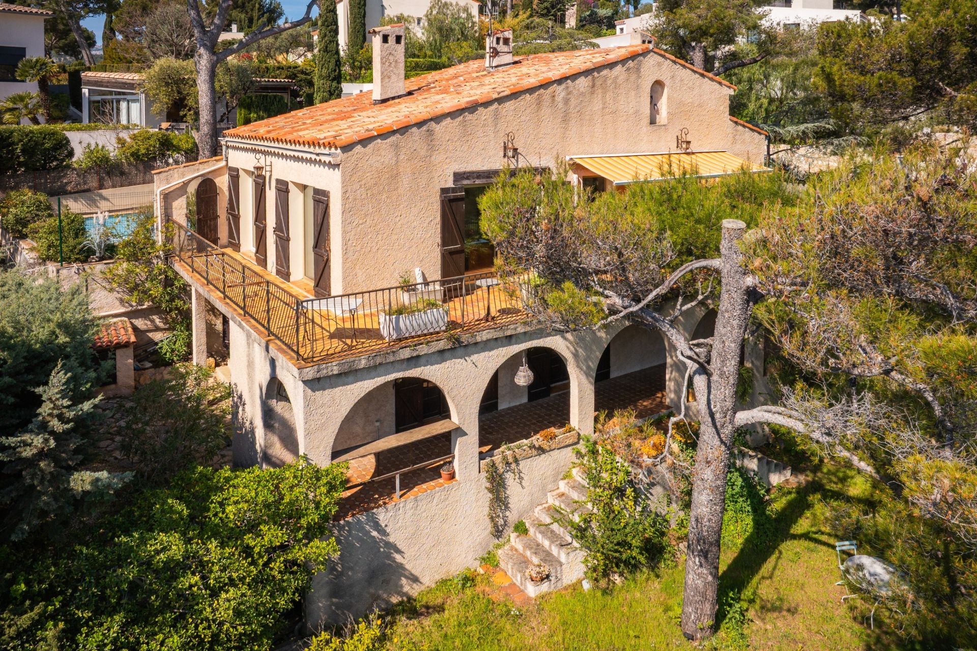 maison 5 Pièces en vente sur CASSIS (13260)