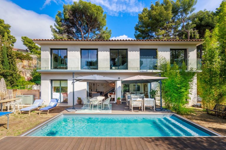 maison 7 Pièces en vente sur CASSIS (13260)