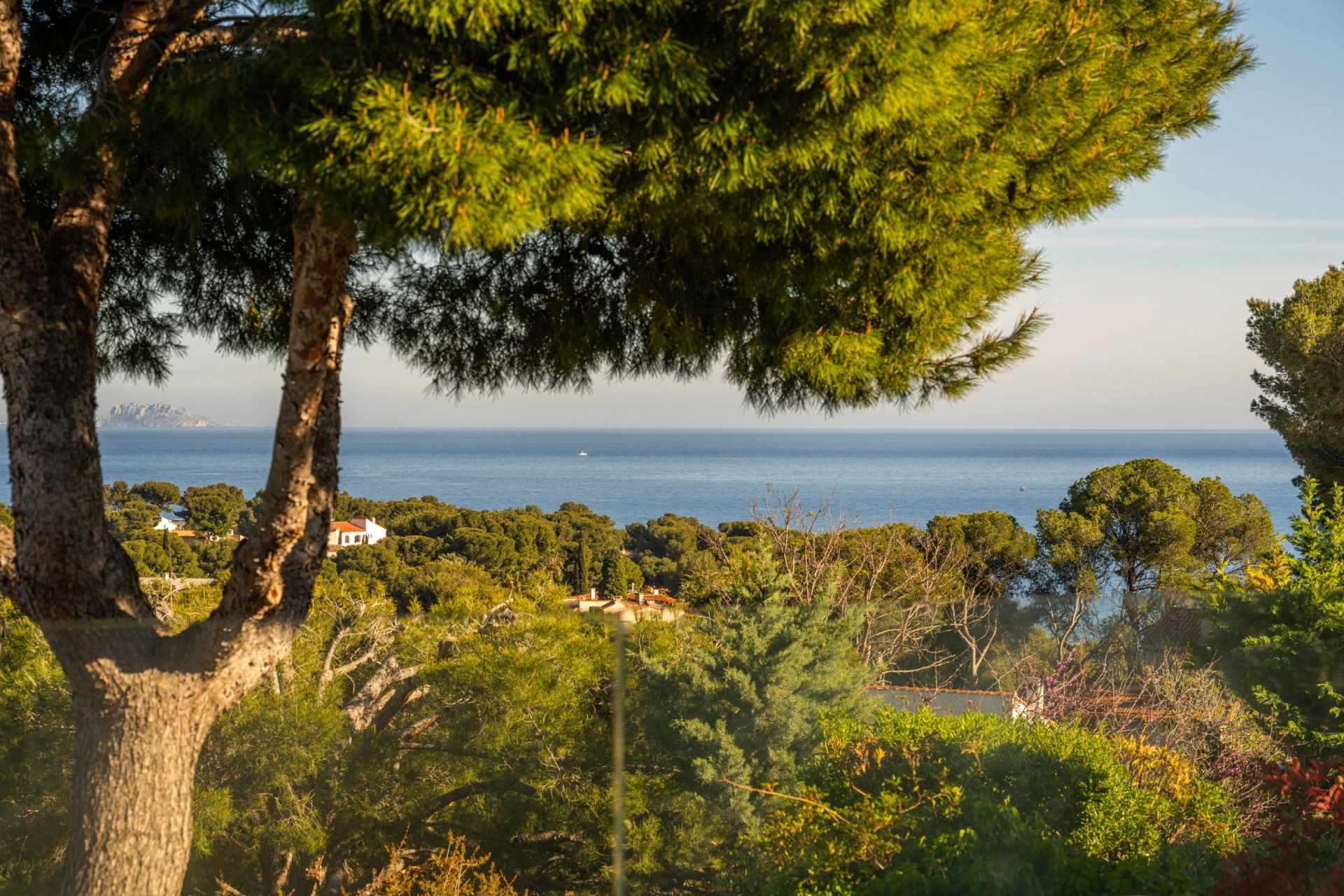 maison d'architecte 6 Pièces en vente sur CARRY LE ROUET (13620)