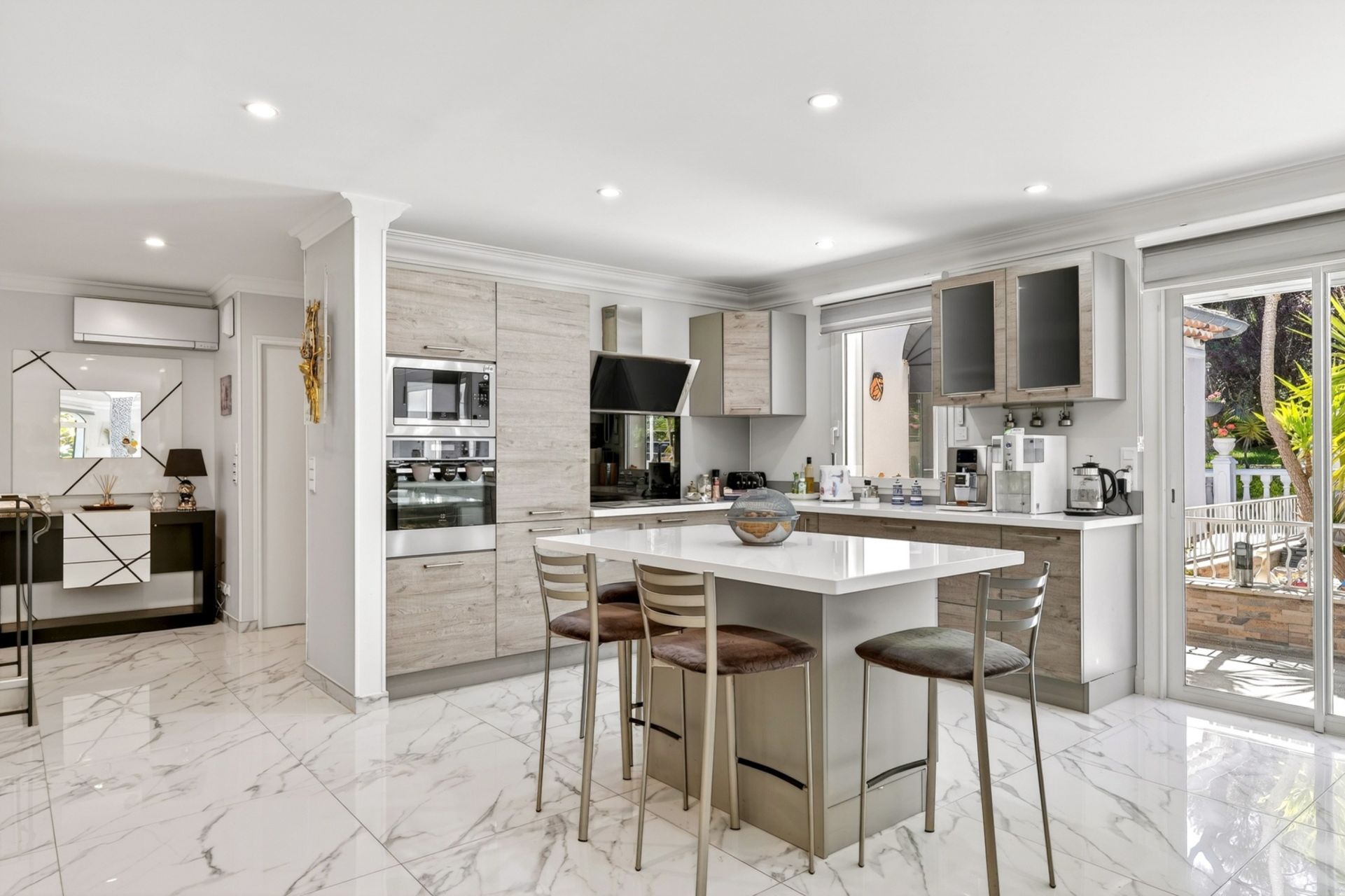 house 5 Rooms for sale on GEMENOS (13420)