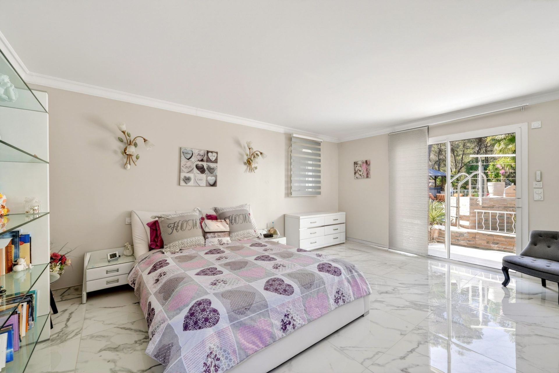 house 5 Rooms for sale on GEMENOS (13420)