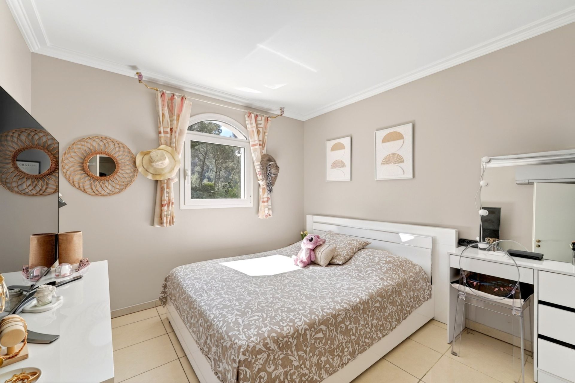 house 5 Rooms for sale on GEMENOS (13420)