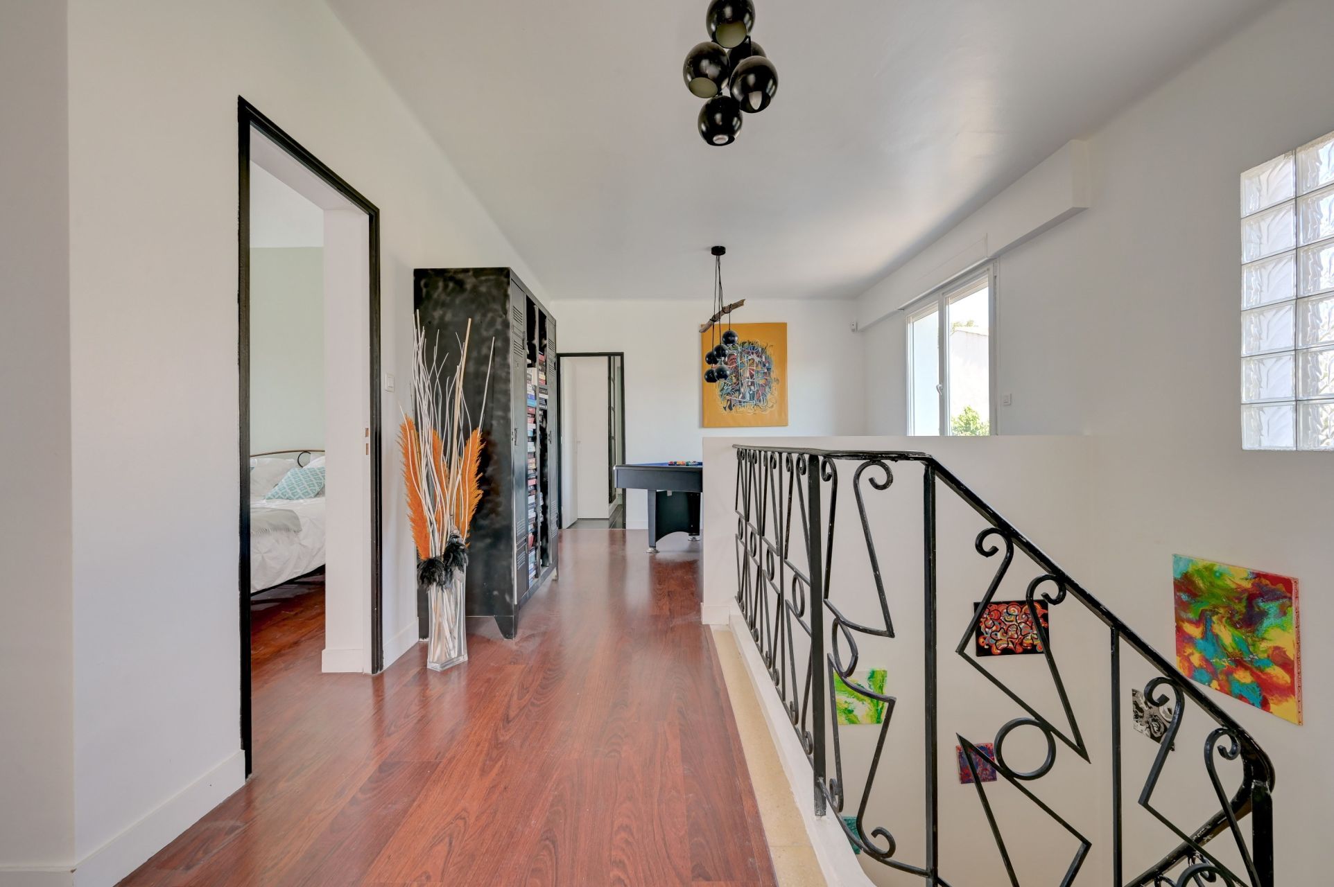 traditional house 7 Rooms for sale on SAUSSET LES PINS (13960)