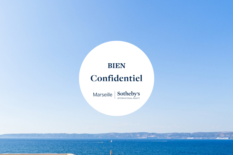 mansion 8 Rooms for sale on MARSEILLE (13007)